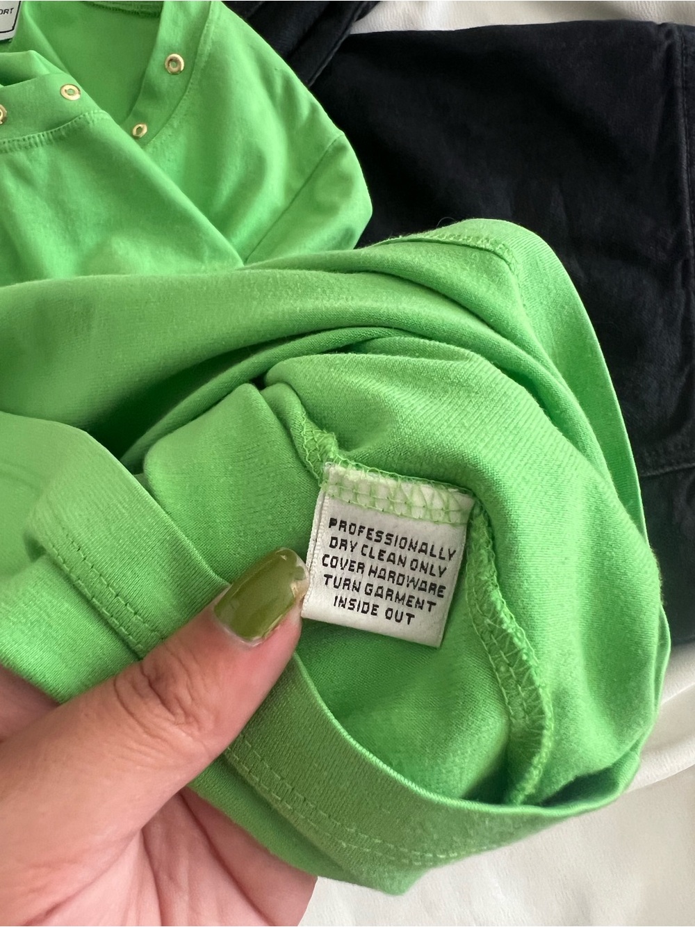 St. John Sport Green Tee ✨💚 - Picture 3 of 5